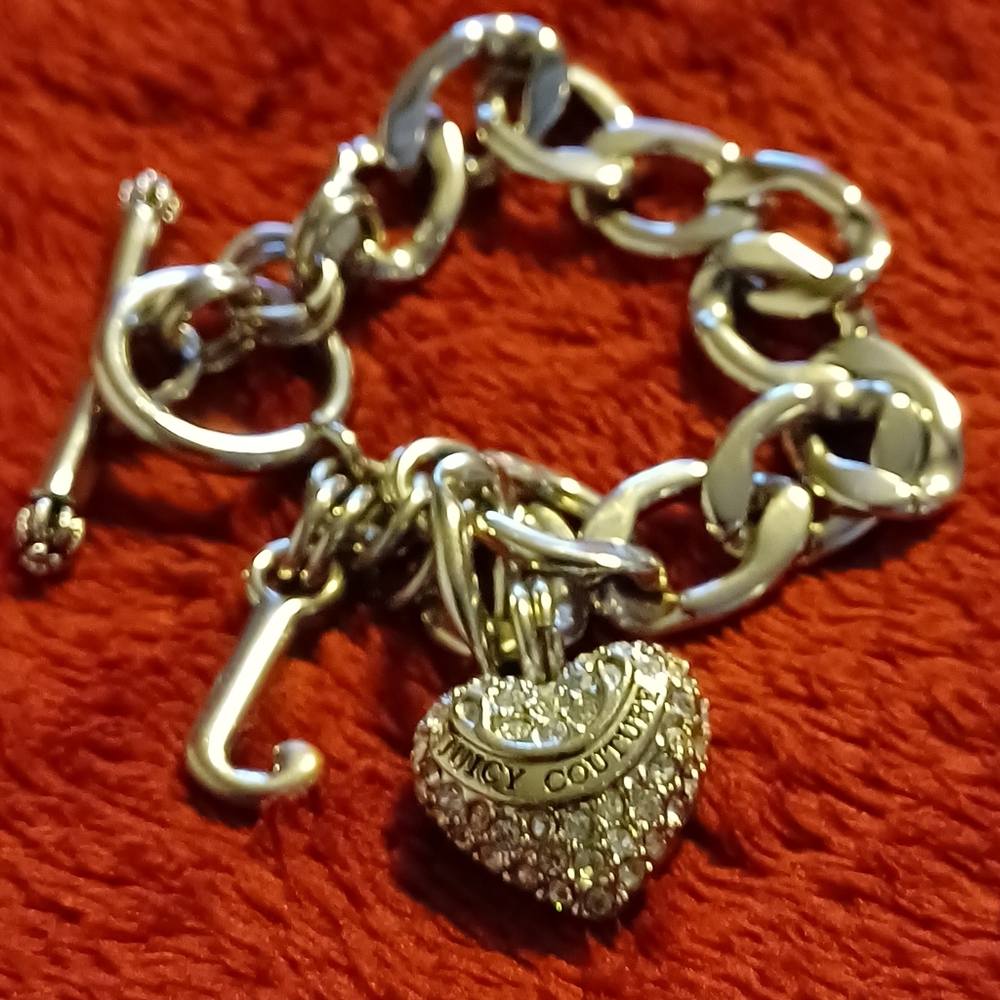 😍👉Juicy Couture Bracelet! J🩶